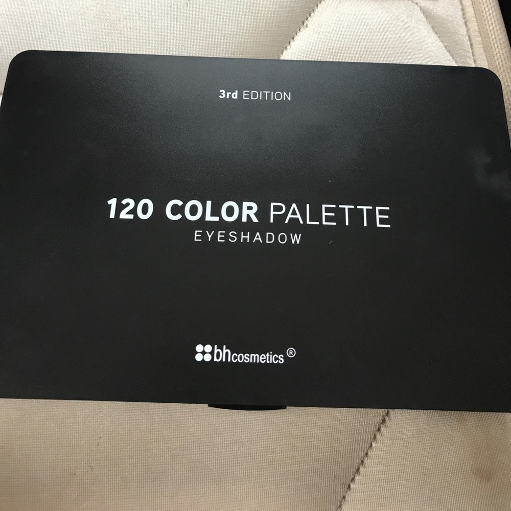 BH cosmetics eyeshadow palette