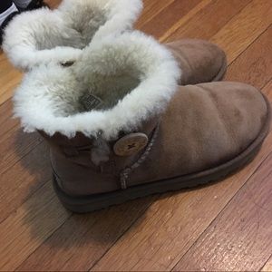 Authentic ugg