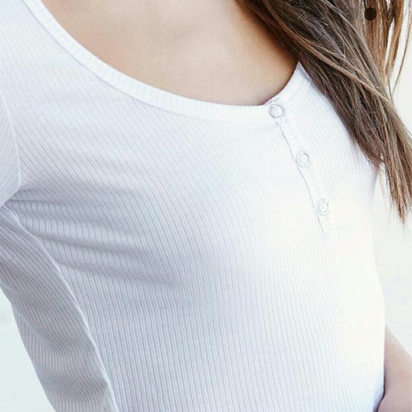 BUY 1 GET 1 FREE Ribbed Crop Top - Picture 3 of 4