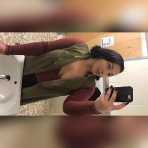 Meet your Posher, Kalela