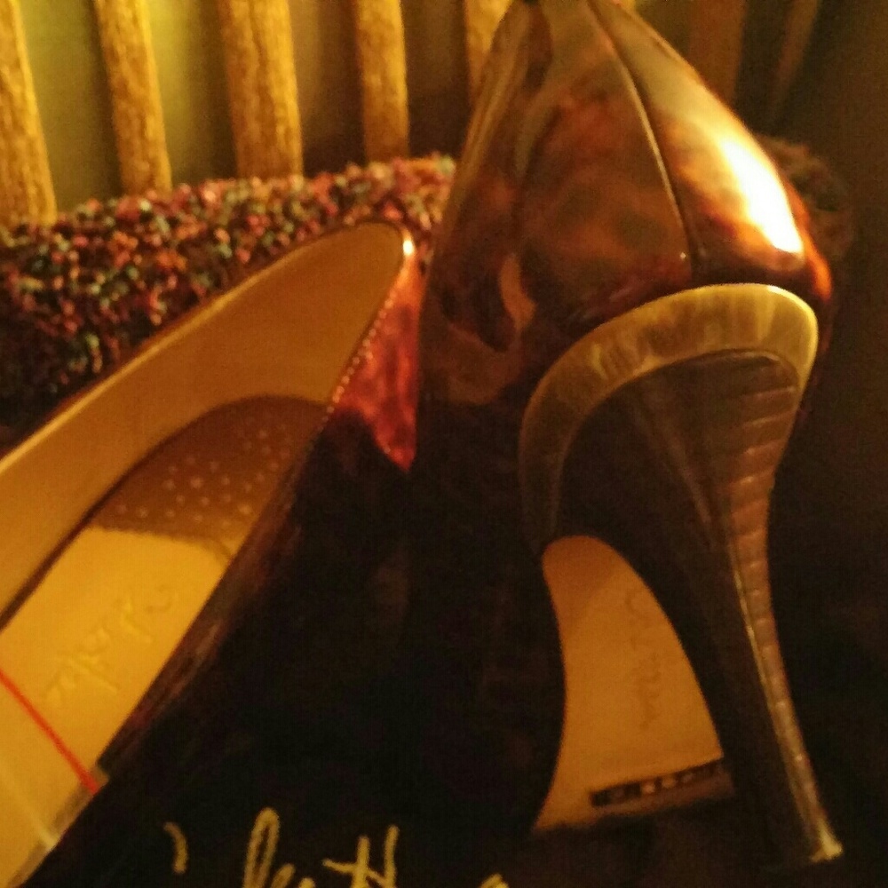 Beautiful classic Cole Haan size 8B likely used