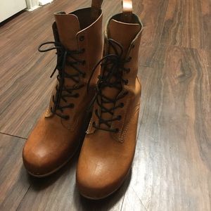 Swedish Hasbeen Lillian booties