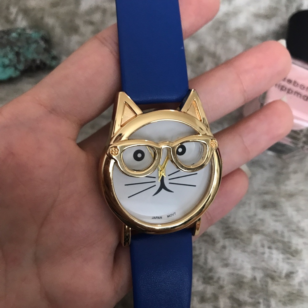 🍍Kitty Glasses Quartz Watch🍍 - Picture 5 of 6