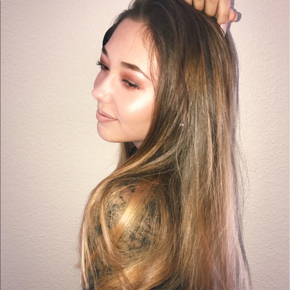 Meet your Posher, Monika