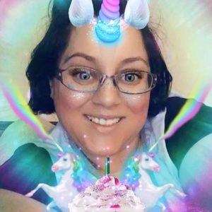 Meet your Posher, Danica