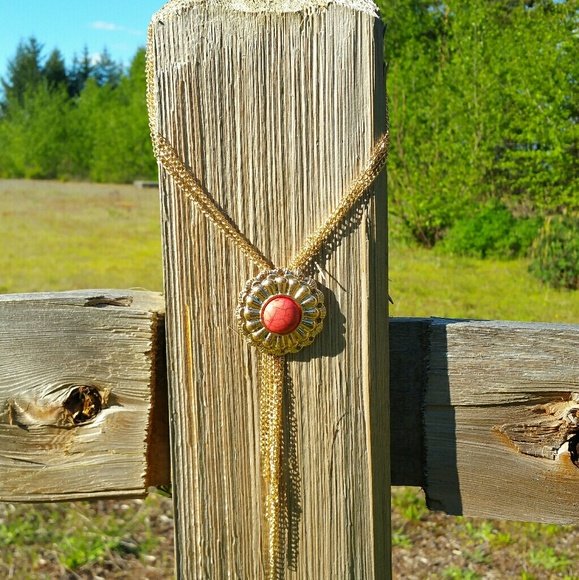 OVERSIZED PENDANT MULTI CHAIN NECKLACE - Picture 3 of 4