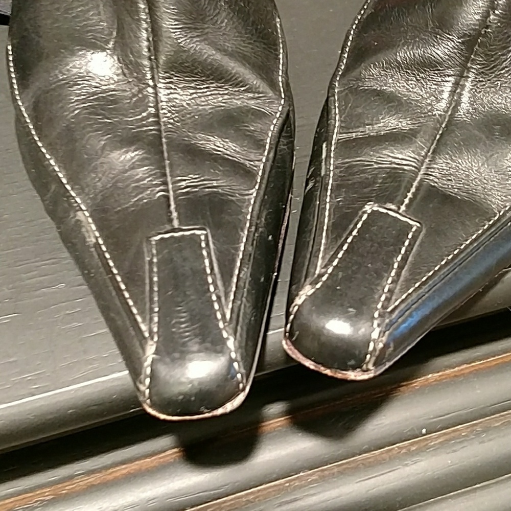 Nordstrom leather ankle boots. - Picture 2 of 8