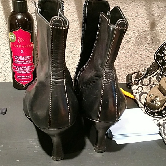 Nordstrom leather ankle boots. - Picture 4 of 8