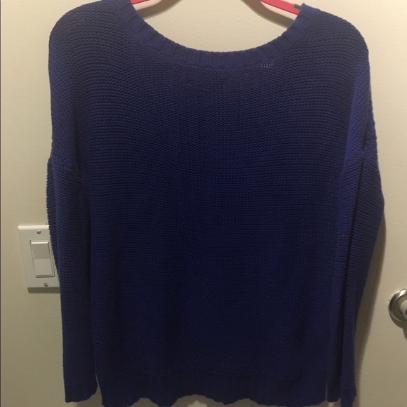American Eagle Sweater - Picture 3 of 3