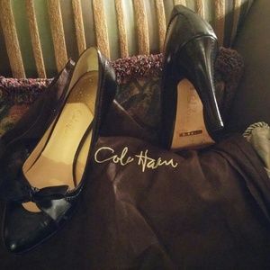 Beautiful classy Cole Haan shoes size 8B