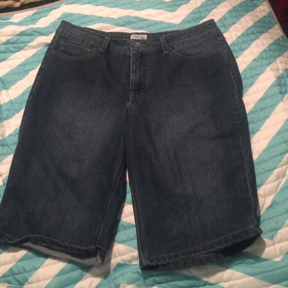 Plus Bermuda shorts
