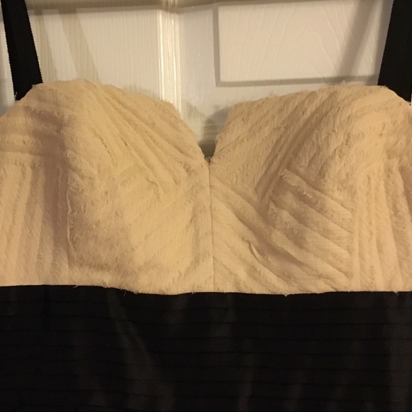 BCBG Maxazria Dress - Picture 5 of 8