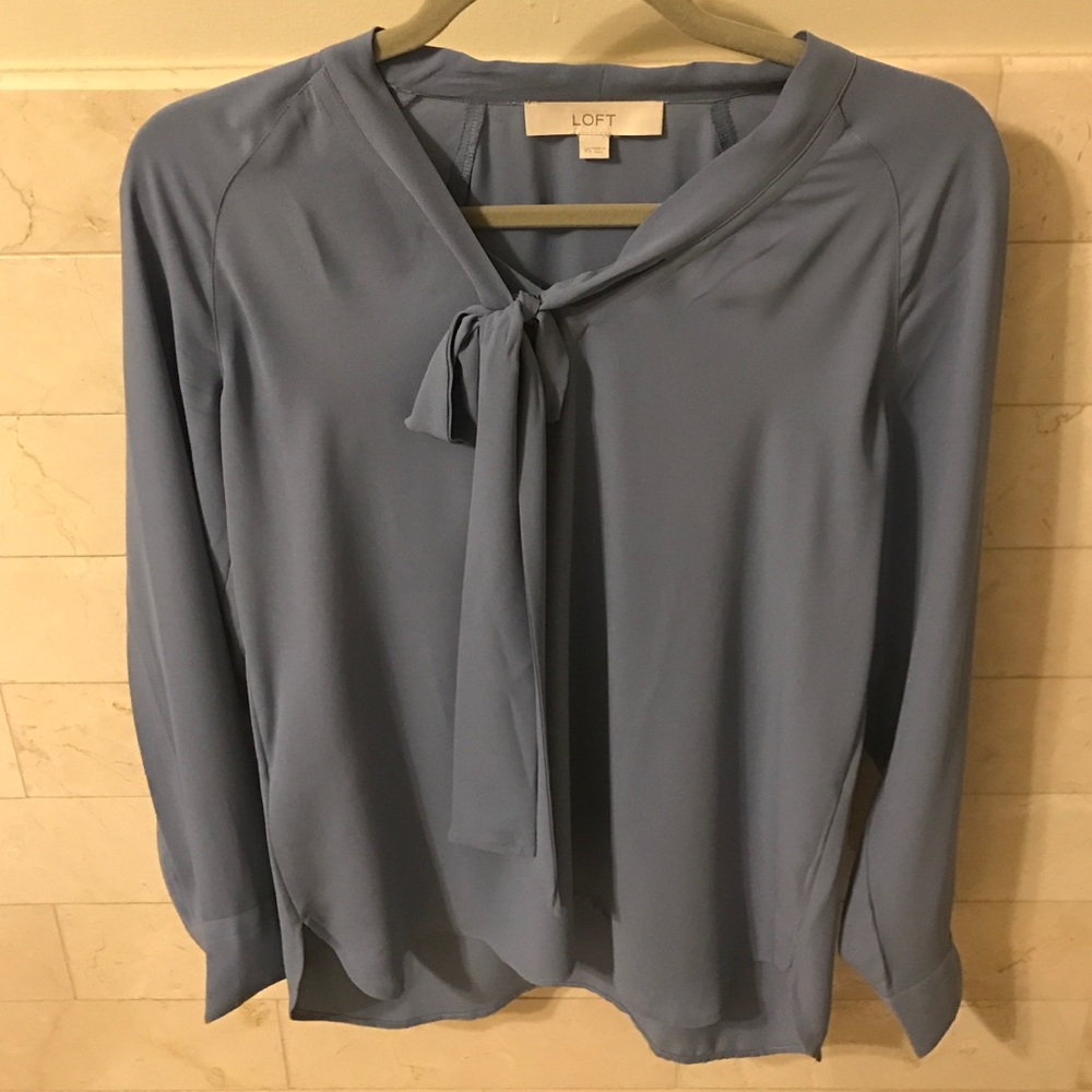 Ann Taylor LOFT tie up blouse size XS