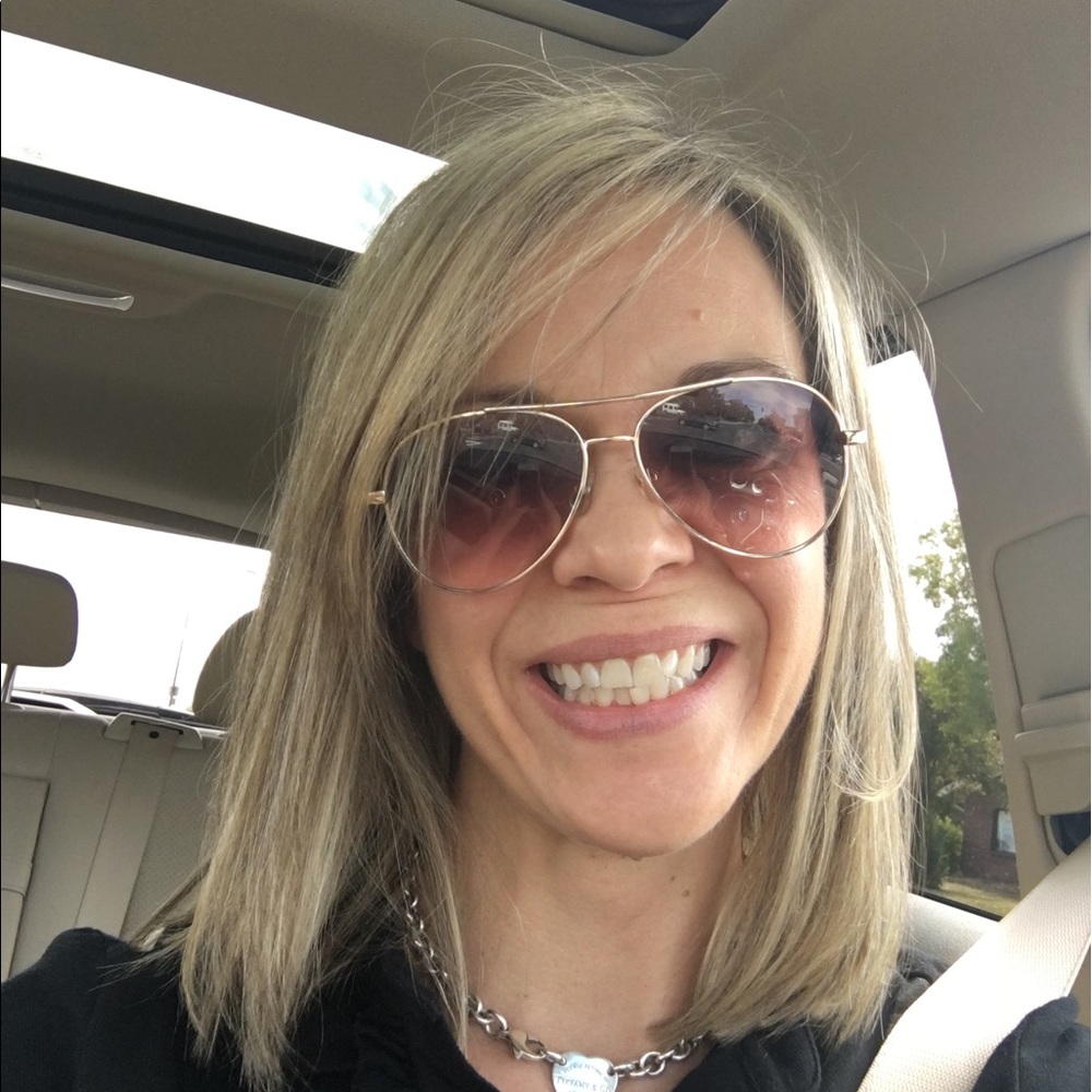 Meet your Posher, Jen