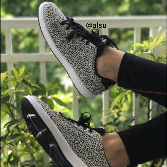 Nike Tennis Classic Ultra Safari Print - Picture 2 of 5