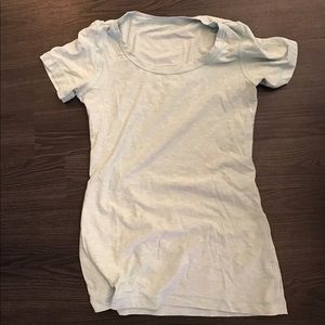 Lululemon blue tee 4