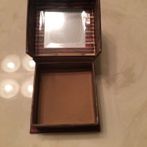 Hoola Benefit Bronzer