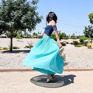 Off the Shoulder Crop Top