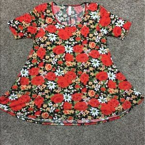 New without tags LuLaRoe Perfect T-shirt.