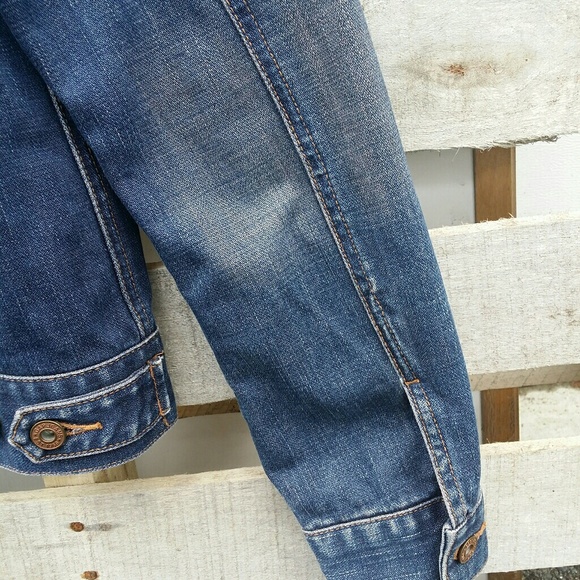 GAP distressed denim jacket - Picture 3 of 6