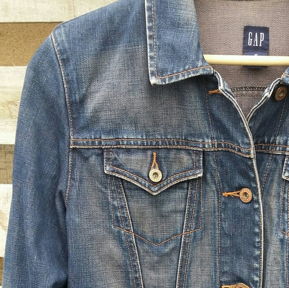 GAP distressed denim jacket - Picture 6 of 6