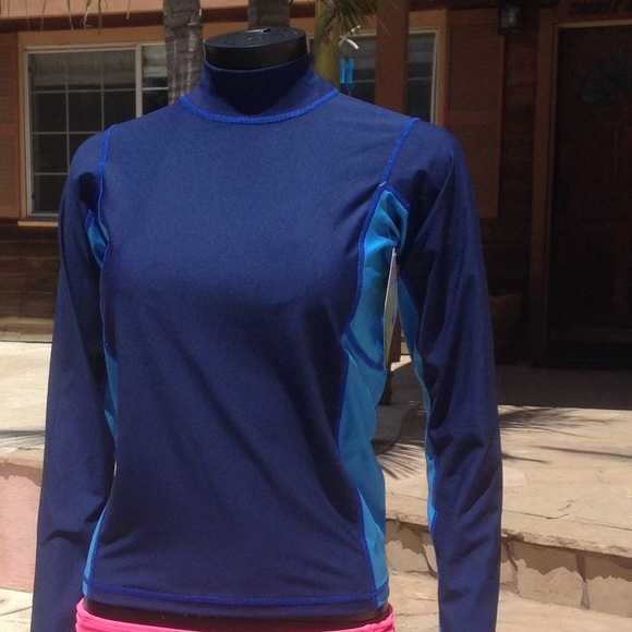 Unisex UPF50 Sun Protection Rash Guard - Picture 3 of 8