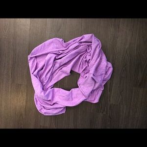 Lululemon scarf