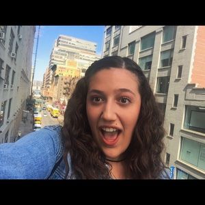 Meet your Posher, Nicole