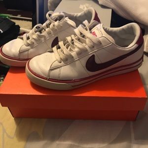 Used Nike casual shoes