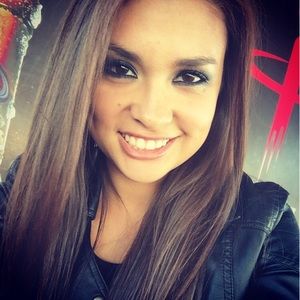 Meet your Posher, Shelly