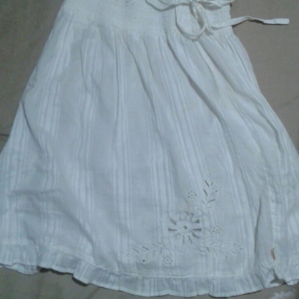 Summer Top :) - Picture 3 of 4