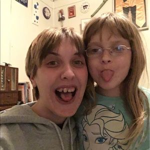 Meet your Posher, Charissa