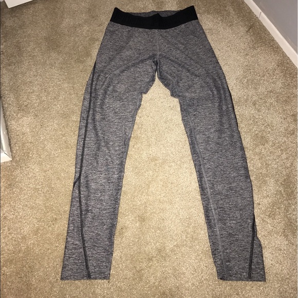 Victoria's Secret PINK Ultimate Leggings - Picture 2 of 5