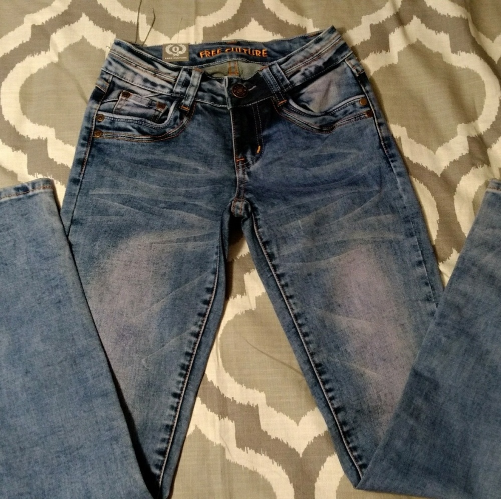 NWT Free Culture stretch jeans. Size 0