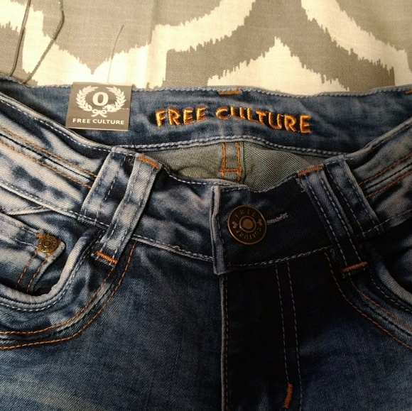 NWT Free Culture stretch jeans. Size 0 - Picture 3 of 4