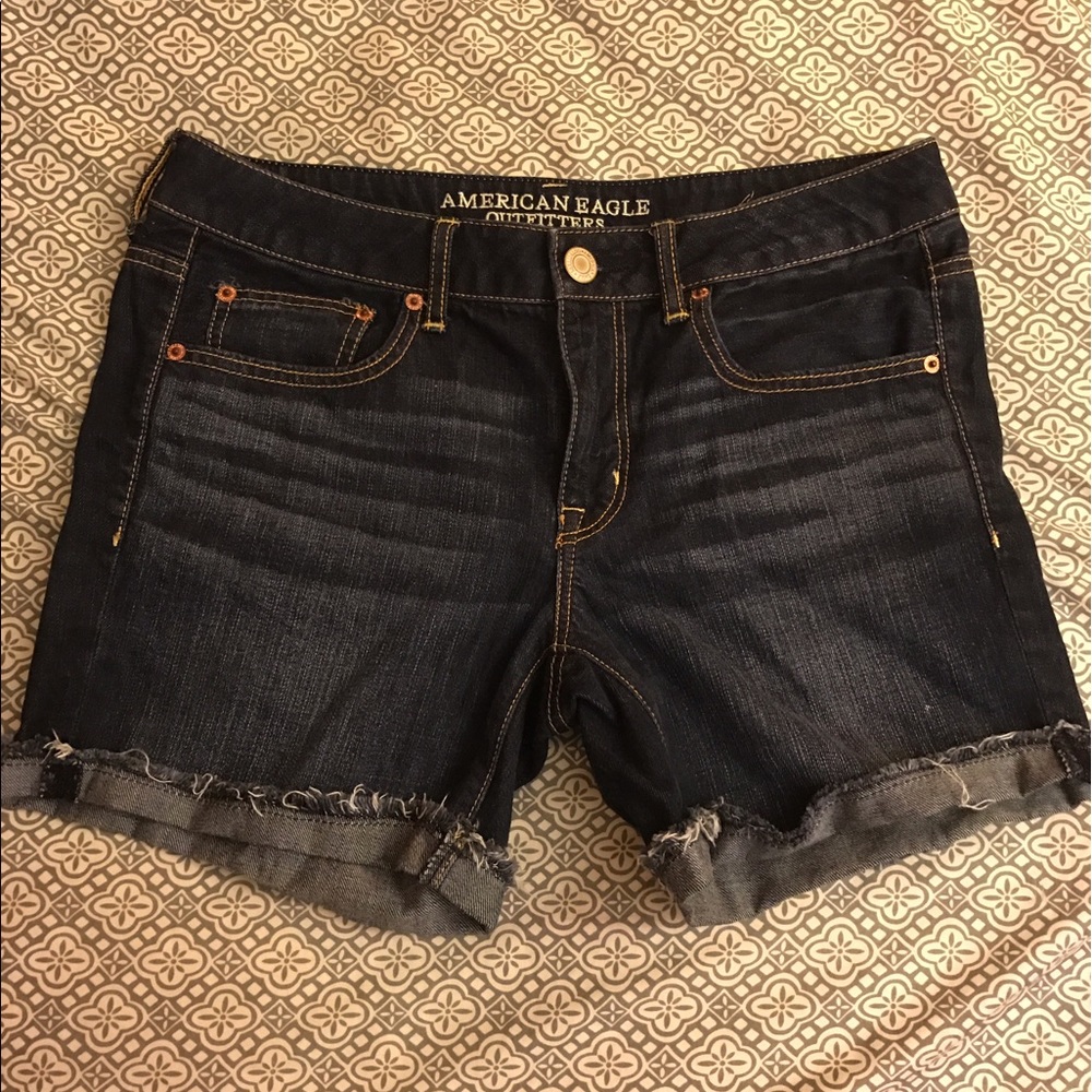 American Eagle Midi Short Size 6