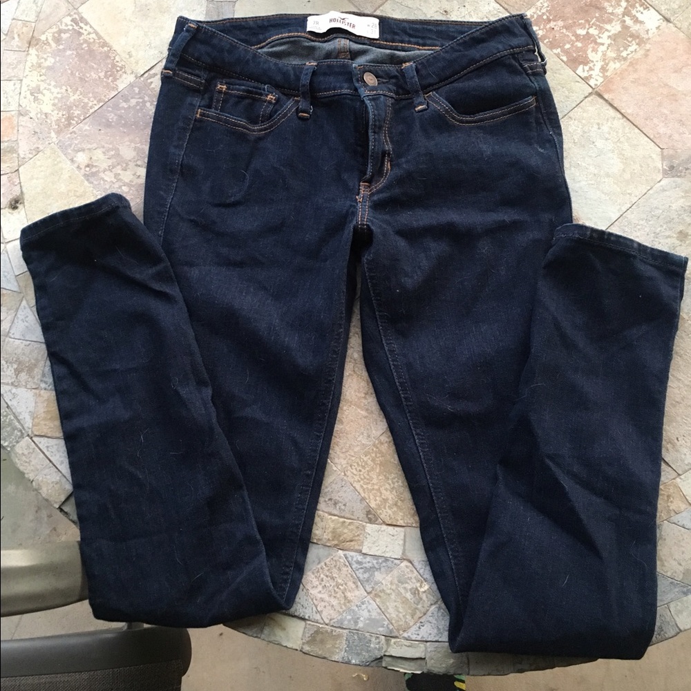 28 7R NWOT Hollister Jeans