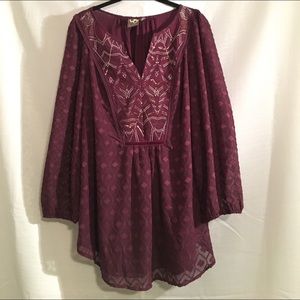 🚨FLASH SALE🚨 Embroidered Peasant Top