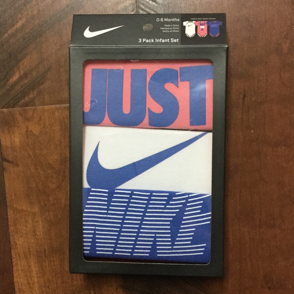Nike 3 Pack Infant Set (0-6 Months)