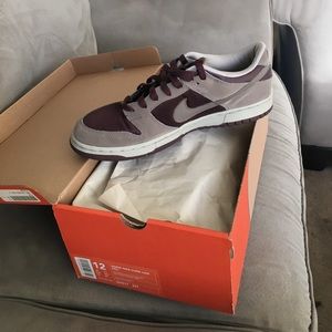 Women's Nike dunk low pro