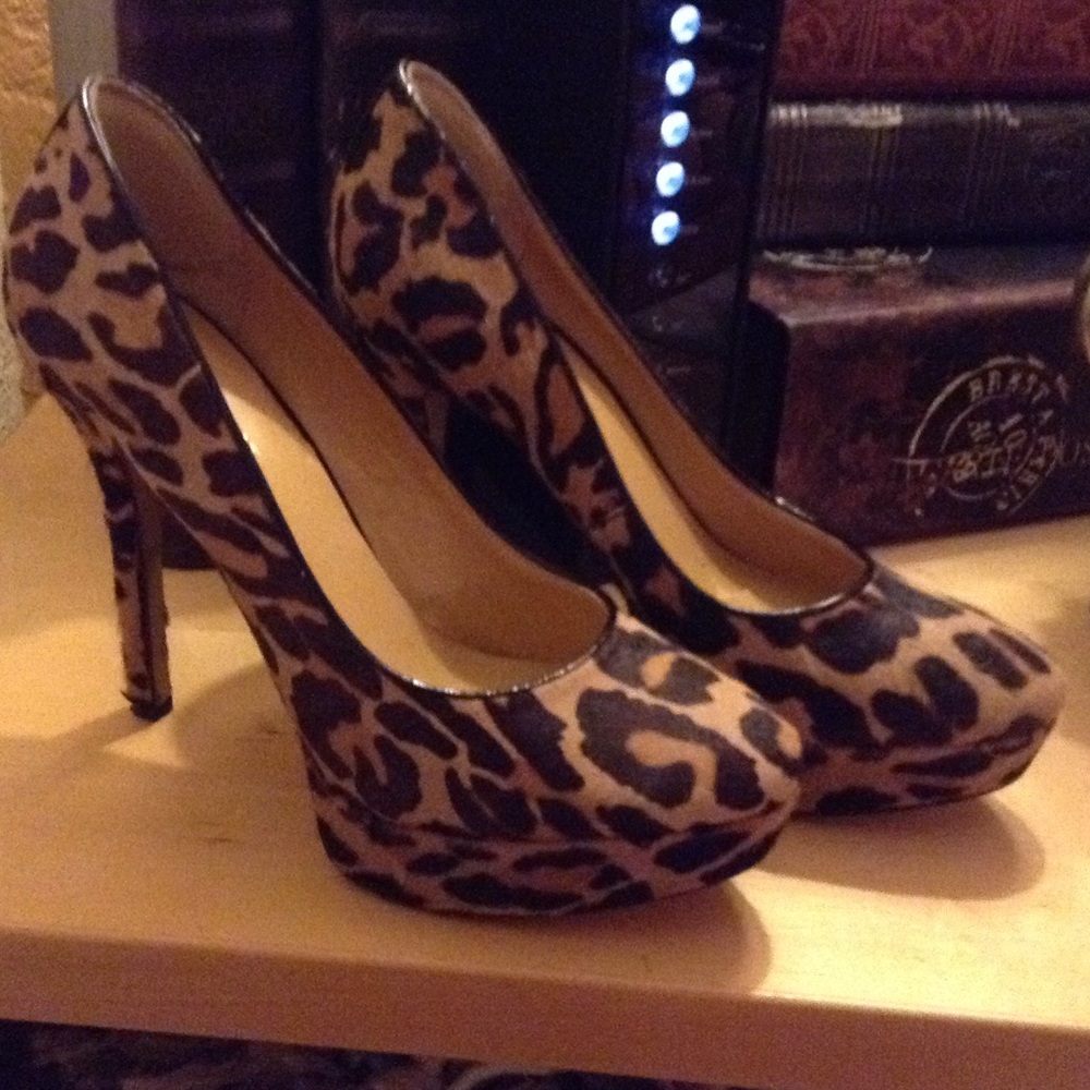Nine west platform pump sz 7 dress shoe