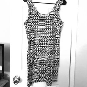 Short maxi dress