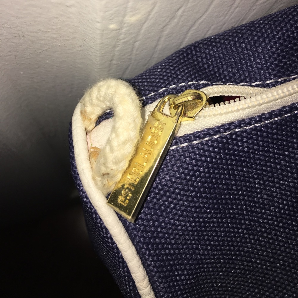 Estée Lauder Blue Canvas Overnight Travel Bag - Picture 2 of 6