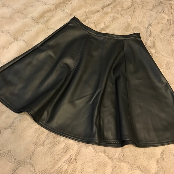 LC Lauren Conrad Dresses & Skirts - LC Lauren Conrad Black Faux Leather Skirt