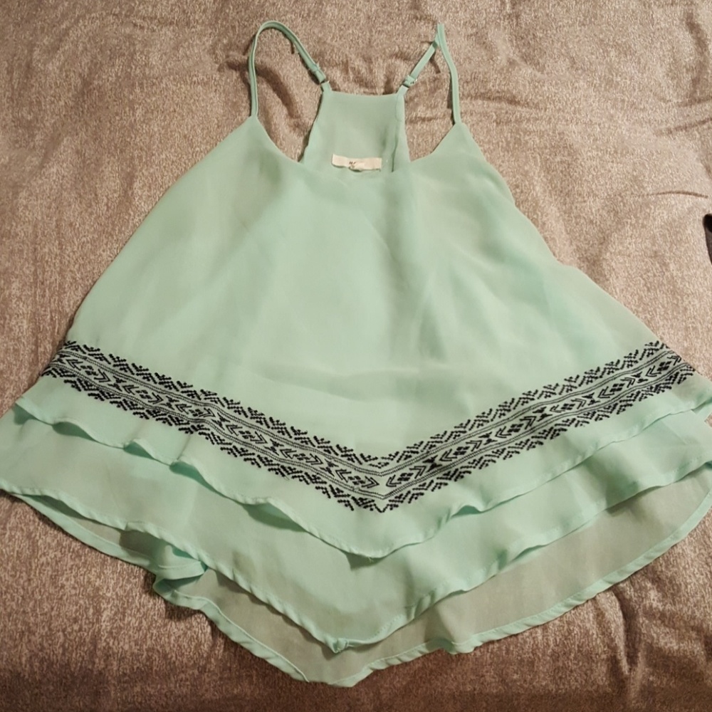 Cute flowy tank!