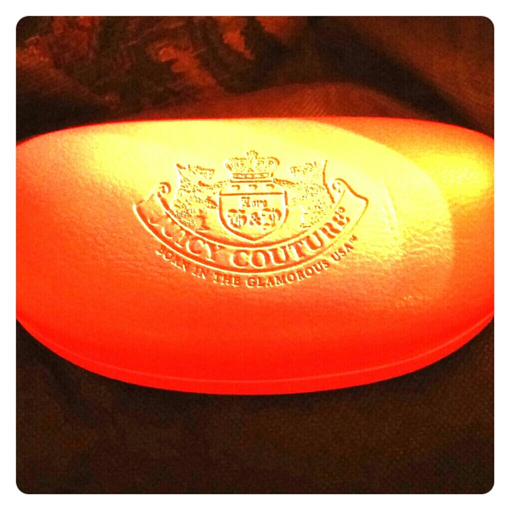 Eyeglasses for shade container for glasses