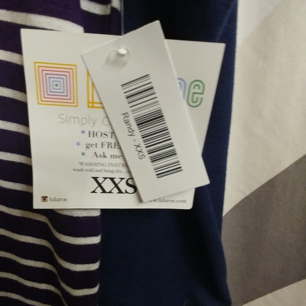 NWT lularoe Randy tee - Picture 2 of 2