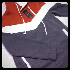 NWT Men's hooded sweatshirt