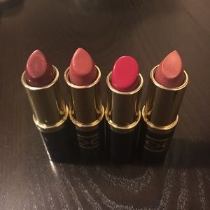 BUNDLE BONUS 4 never used Estée Lauder lipstick