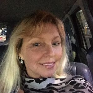 Meet your Posher, Glenda